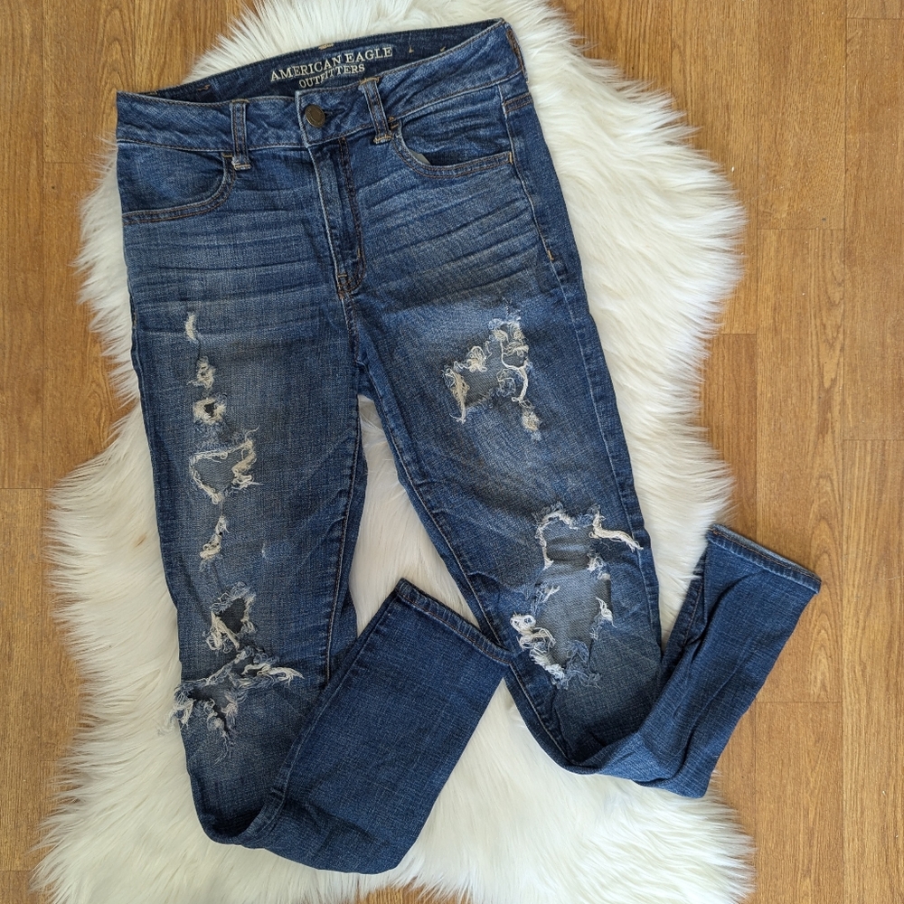 American Eagle Hi Rise Jegging Distressed